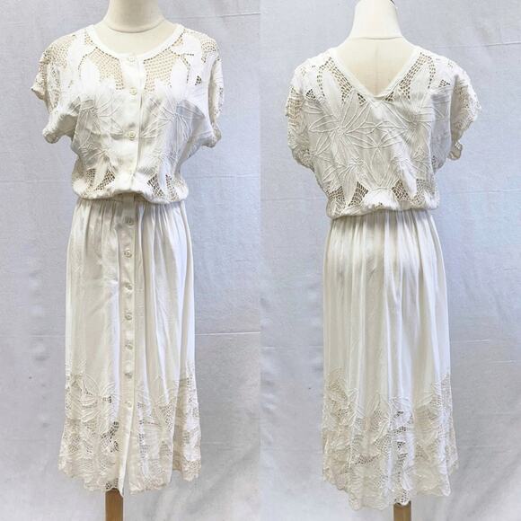 Lassy Doll white Rayon & crochet detail button up blouson midi dress size large - Picture 16 of 16